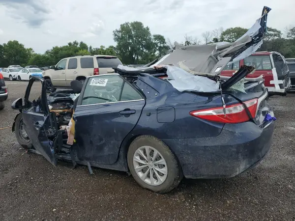 4T1BF1FK1HU663485 2017 TOYOTA CAMRY - Image 2