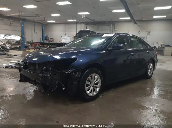 4T1BF1FK1HU672526 2017 TOYOTA CAMRY - Image 2
