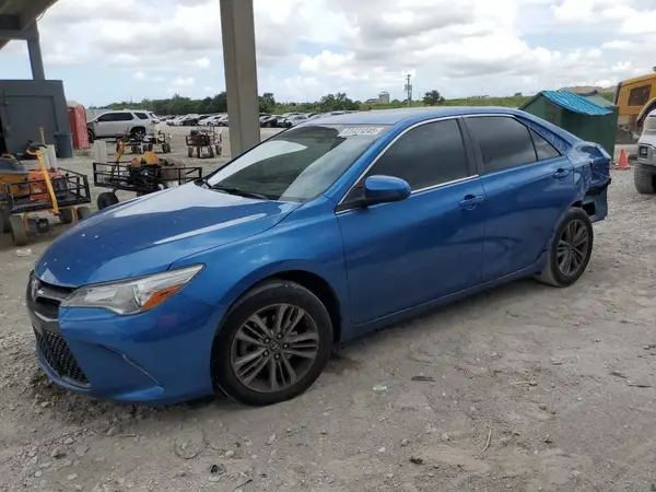 4T1BF1FK1HU673384 2017 TOYOTA CAMRY - Image 1