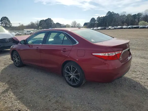 4T1BF1FK1HU674339 2017 TOYOTA CAMRY - Image 2