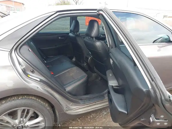 4T1BF1FK1HU674423 2017 TOYOTA CAMRY - Image 8