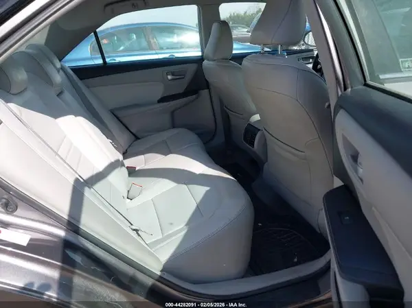 4T1BF1FK1HU674972 2017 TOYOTA CAMRY - Image 8