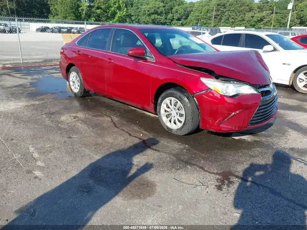 4T1BF1FK1HU676284 2017 TOYOTA CAMRY - Image 1