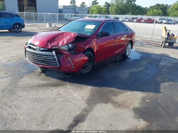 4T1BF1FK1HU676284 2017 TOYOTA CAMRY - Image 2