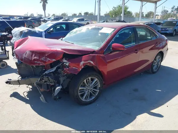 4T1BF1FK1HU677144 2017 TOYOTA CAMRY - Image 2