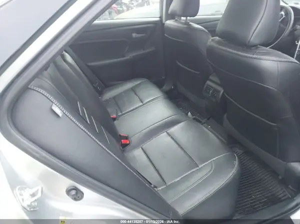 4T1BF1FK1HU679959 2017 TOYOTA CAMRY - Image 8