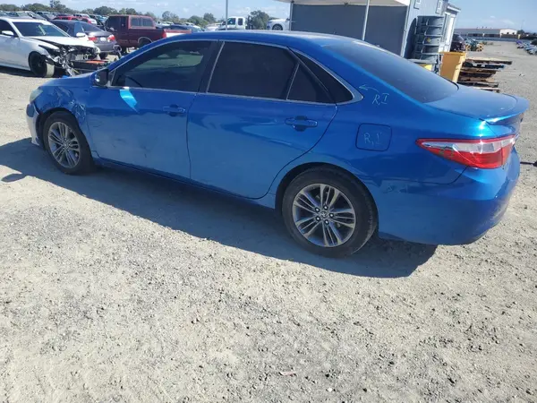 4T1BF1FK1HU683283 2017 TOYOTA CAMRY - Image 2