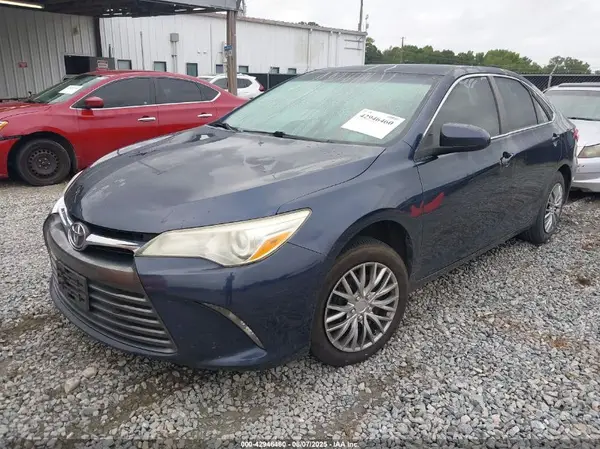 4T1BF1FK1HU686667 2017 TOYOTA CAMRY - Image 2