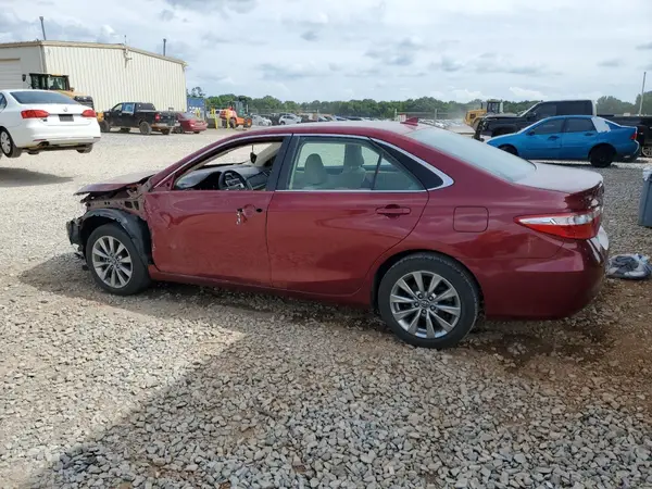 4T1BF1FK1HU689925 2017 TOYOTA CAMRY - Image 2