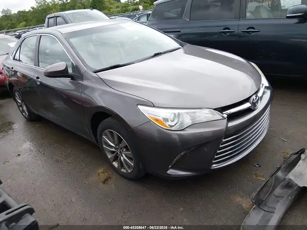 4T1BF1FK1HU690217 2017 TOYOTA CAMRY - Image 1