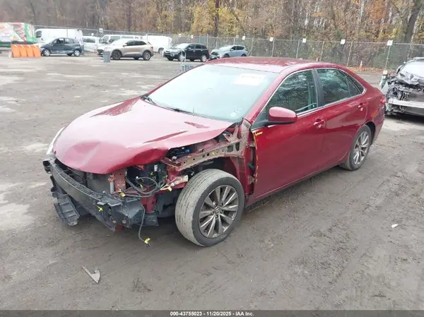 4T1BF1FK1HU690315 2017 TOYOTA CAMRY - Image 2