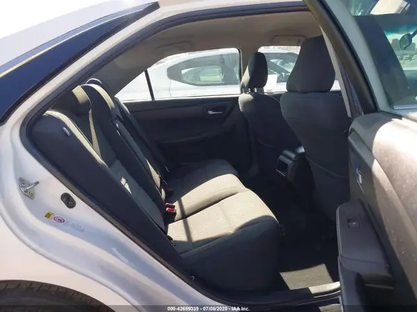 4T1BF1FK1HU693635 2017 TOYOTA CAMRY - Image 8