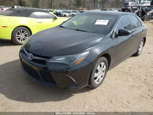 4T1BF1FK1HU694591 2017 TOYOTA CAMRY - Image 2