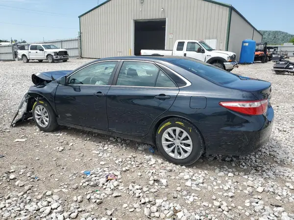 4T1BF1FK1HU694932 2017 TOYOTA CAMRY - Image 2