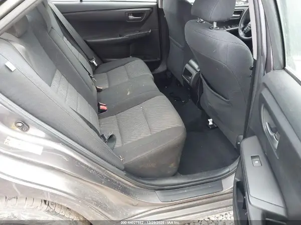 4T1BF1FK1HU695109 2017 TOYOTA CAMRY - Image 8