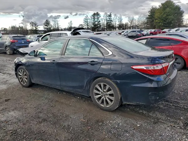 4T1BF1FK1HU703872 2017 TOYOTA CAMRY - Image 2