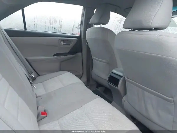 4T1BF1FK1HU704035 2017 TOYOTA CAMRY - Image 8