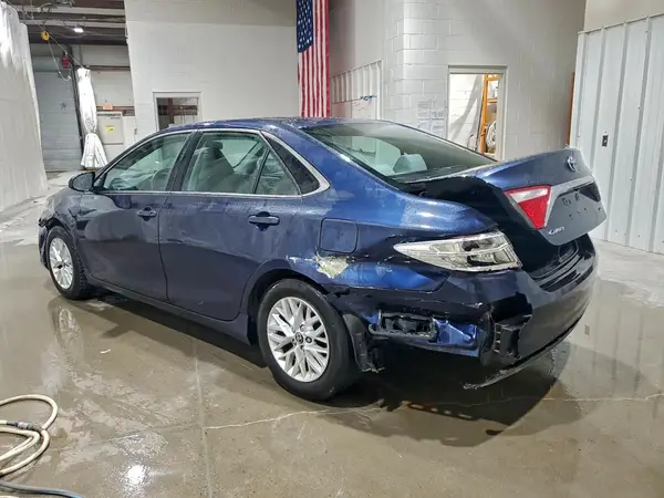 4T1BF1FK1HU704598 2017 TOYOTA CAMRY - Image 2