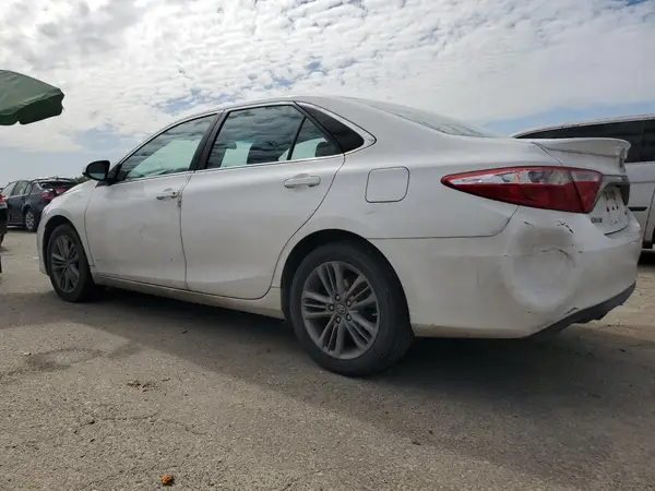 4T1BF1FK1HU704682 2017 TOYOTA CAMRY - Image 2