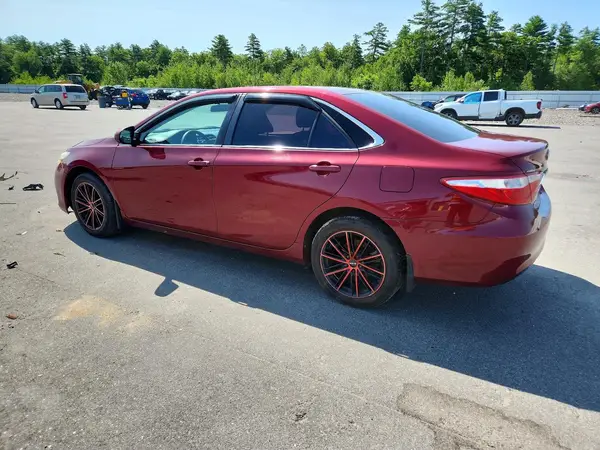 4T1BF1FK1HU706044 2017 TOYOTA CAMRY - Image 2
