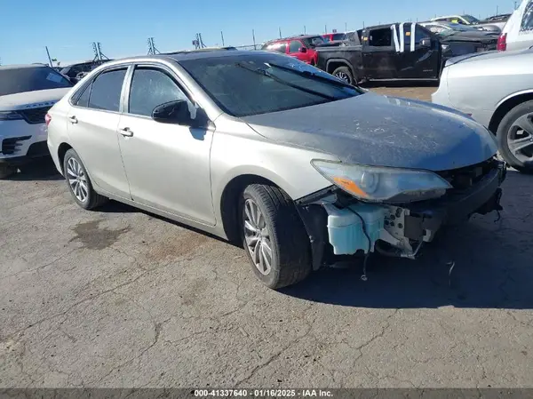 4T1BF1FK1HU706206 2017 TOYOTA CAMRY - Image 1