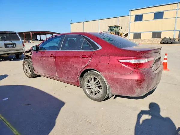 4T1BF1FK1HU707078 2017 TOYOTA CAMRY - Image 2