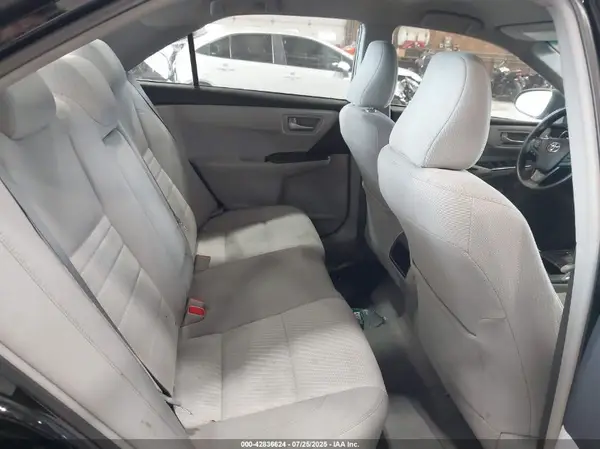 4T1BF1FK1HU712751 2017 TOYOTA CAMRY - Image 8