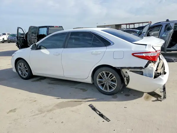 4T1BF1FK1HU713446 2017 TOYOTA CAMRY - Image 2