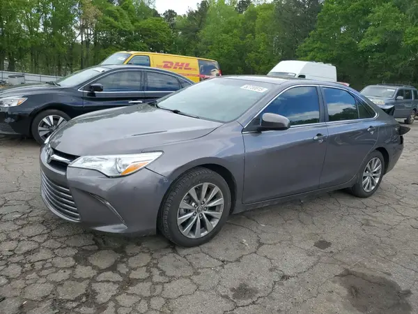 4T1BF1FK1HU717867 2017 TOYOTA CAMRY - Image 1