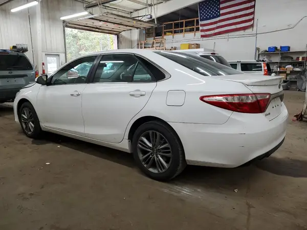 4T1BF1FK1HU723250 2017 TOYOTA CAMRY - Image 2