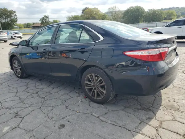 4T1BF1FK1HU726200 2017 TOYOTA CAMRY - Image 2