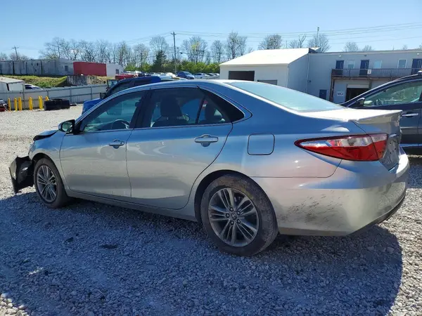 4T1BF1FK1HU727458 2017 TOYOTA CAMRY - Image 2