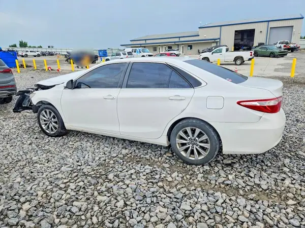 4T1BF1FK1HU735446 2017 TOYOTA CAMRY - Image 2