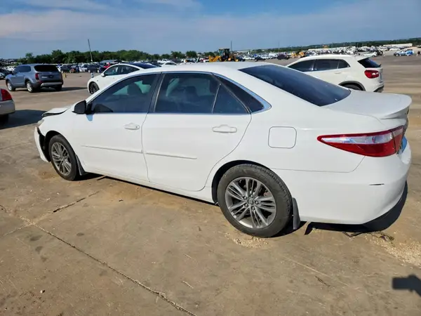 4T1BF1FK1HU741439 2017 TOYOTA CAMRY - Image 2