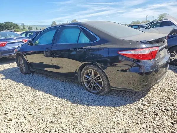 4T1BF1FK1HU743773 2017 TOYOTA CAMRY - Image 2