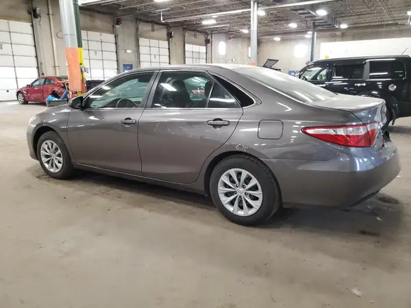 4T1BF1FK1HU744681 2017 TOYOTA CAMRY - Image 2