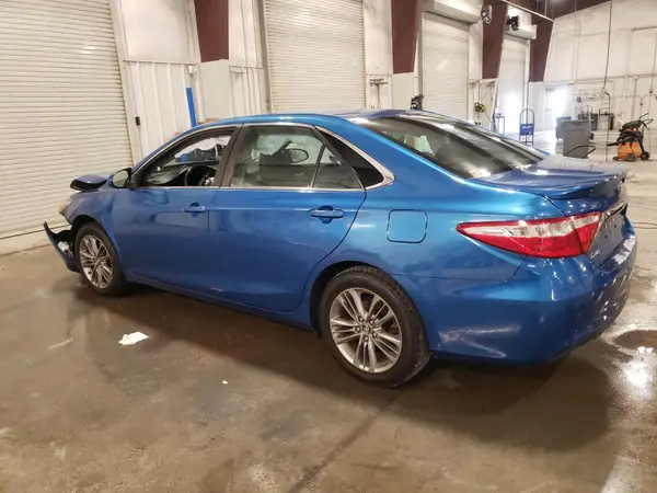 4T1BF1FK1HU745622 2017 TOYOTA CAMRY - Image 2