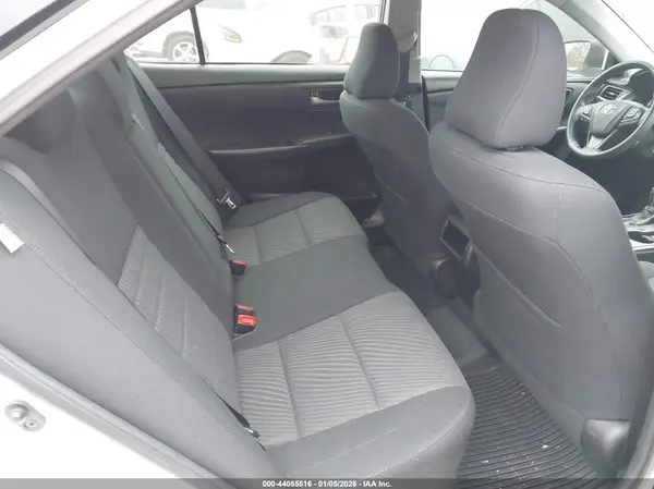 4T1BF1FK1HU746270 2017 TOYOTA CAMRY - Image 8