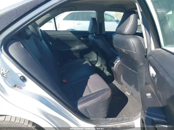 4T1BF1FK1HU759990 2017 TOYOTA CAMRY - Image 8