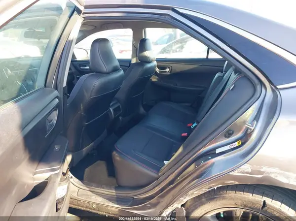 4T1BF1FK1HU760136 2017 TOYOTA CAMRY - Image 8