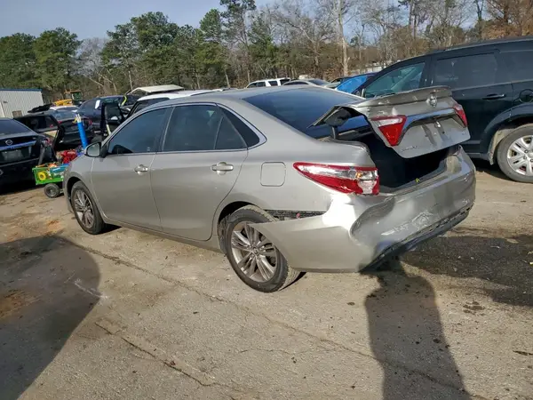 4T1BF1FK1HU760721 2017 TOYOTA CAMRY - Image 2