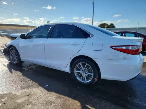 4T1BF1FK1HU761934 2017 TOYOTA CAMRY - Image 2