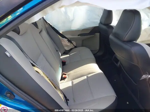 4T1BF1FK1HU763098 2017 TOYOTA CAMRY - Image 8