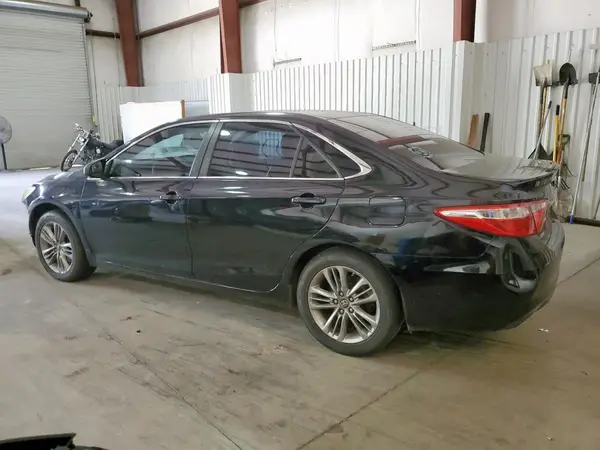 4T1BF1FK1HU765322 2017 TOYOTA CAMRY - Image 2