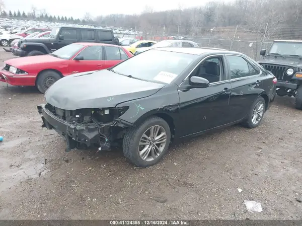 4T1BF1FK1HU765336 2017 TOYOTA CAMRY - Image 2