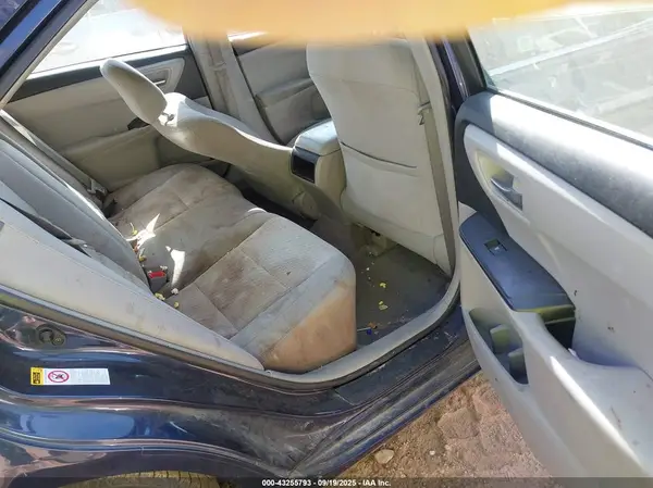 4T1BF1FK1HU765417 2017 TOYOTA CAMRY - Image 8