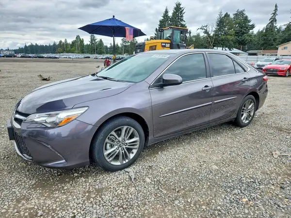 4T1BF1FK1HU767412 2017 TOYOTA CAMRY - Image 1
