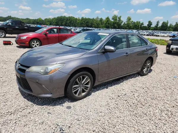 4T1BF1FK1HU769872 2017 TOYOTA CAMRY - Image 1