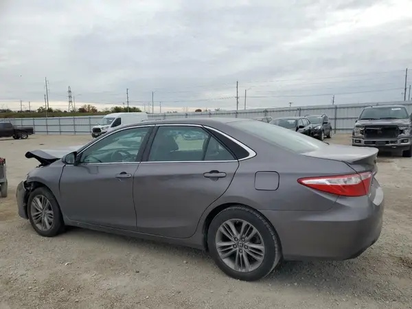 4T1BF1FK1HU771167 2017 TOYOTA CAMRY - Image 2