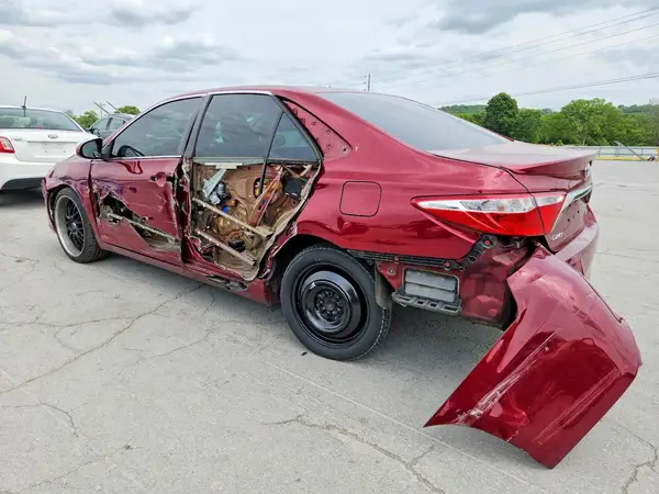 4T1BF1FK1HU771783 2017 TOYOTA CAMRY - Image 2